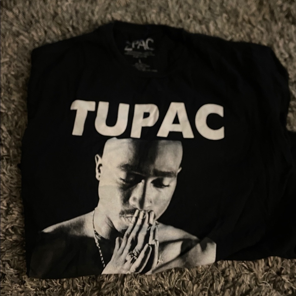 EUC Black Tupac Graphic T-Shirt